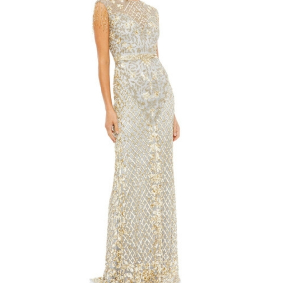 Formal dresses - Picture 5 of 5